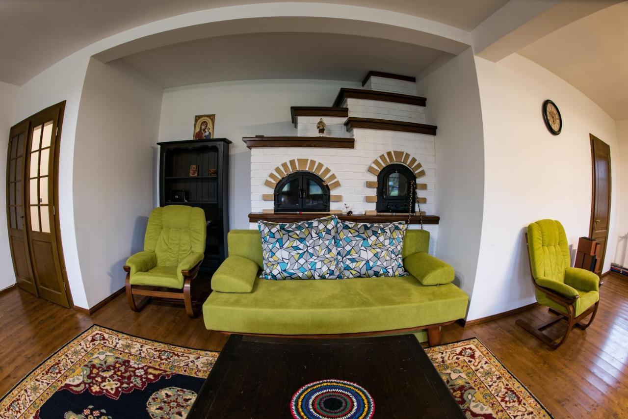 Casa Strabunicului Hotel Partestii de Sus  Екстериор снимка