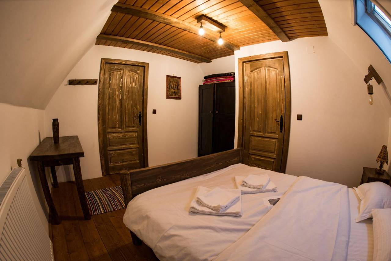 Casa Strabunicului Hotel Partestii de Sus  Екстериор снимка