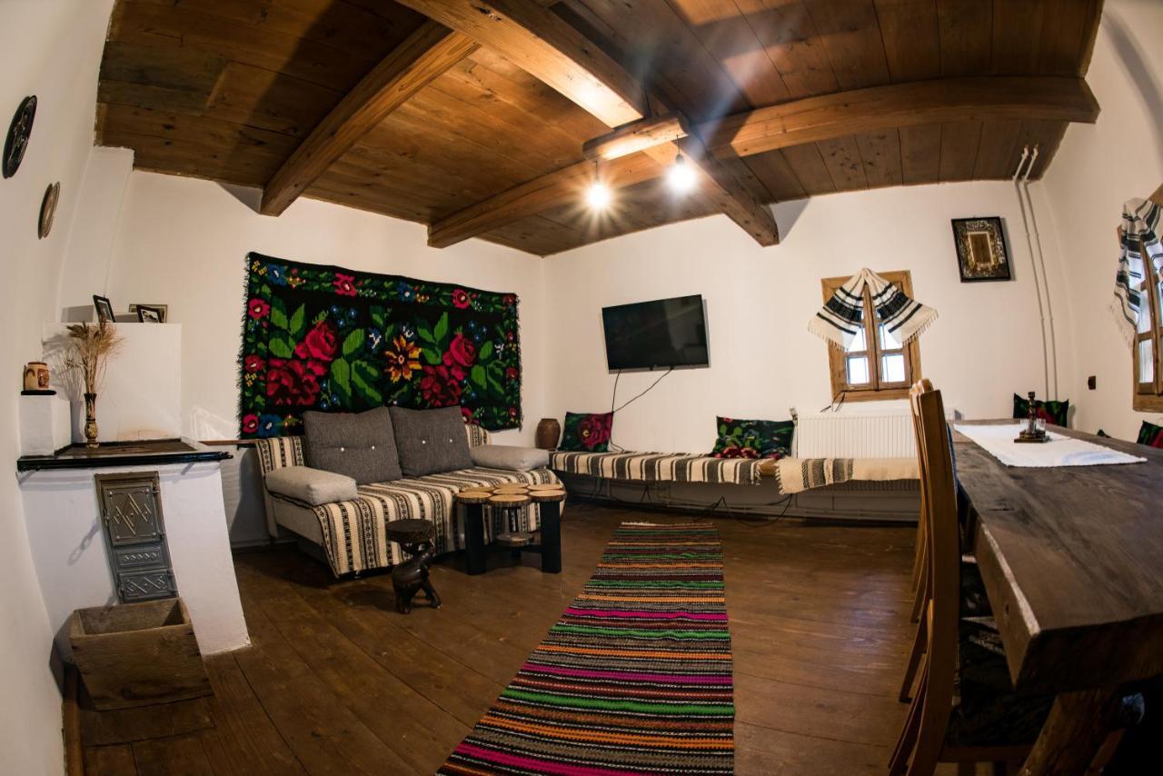 Casa Strabunicului Hotel Partestii de Sus  Екстериор снимка