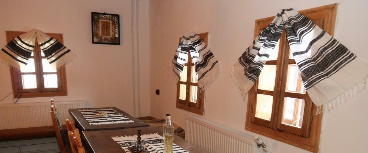 Casa Strabunicului Hotel Partestii de Sus  Екстериор снимка