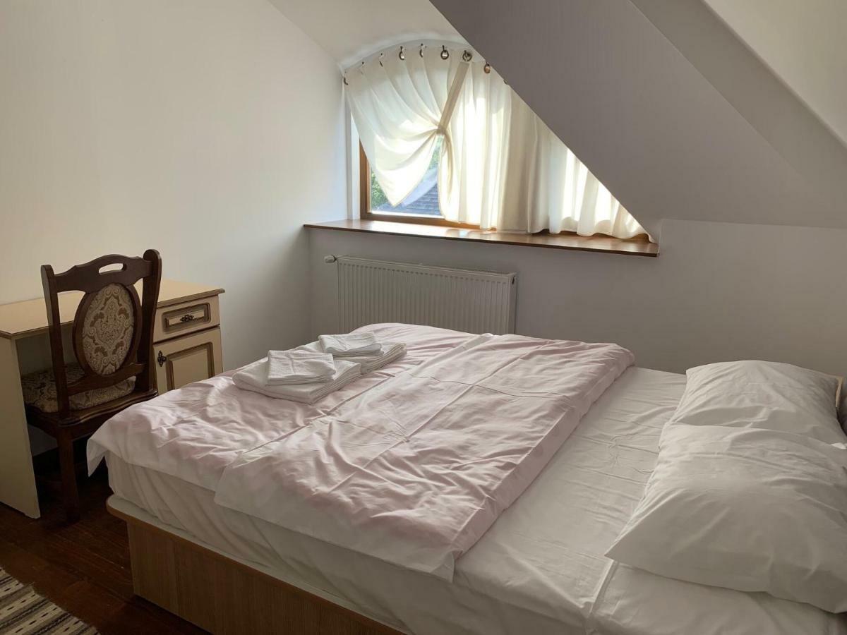 Casa Strabunicului Hotel Partestii de Sus  Екстериор снимка